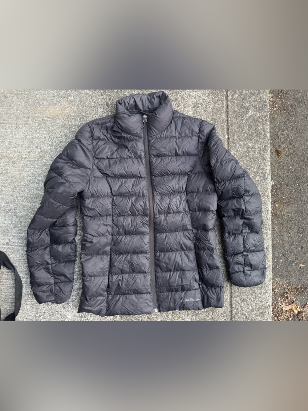 Eddie Bauer EB650 Down Puffer Jacket Womens Small Black  Chevron Quilted